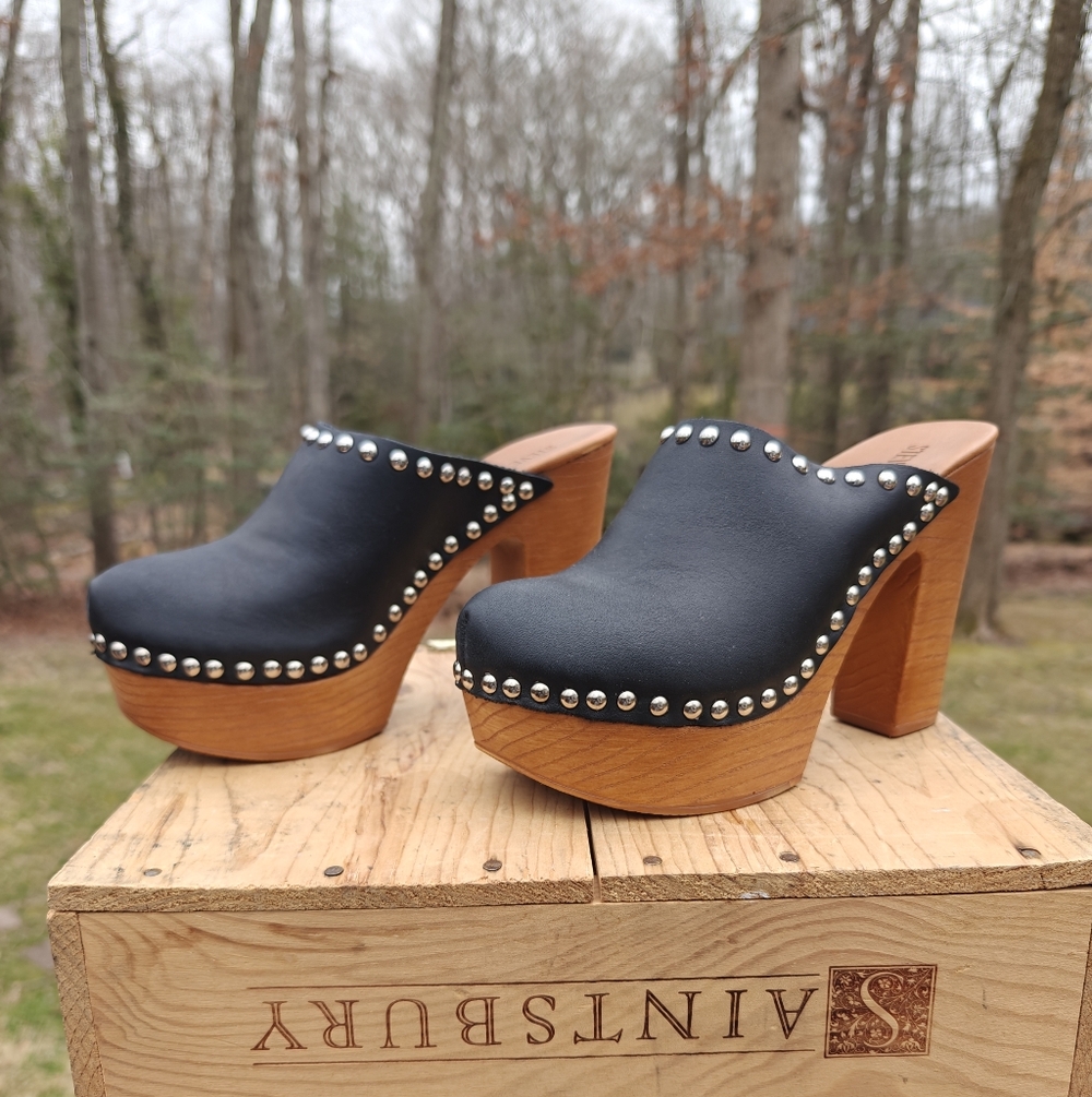 Steve Madden "DUTCHESS" Black Leather Studded Wood-Platform Clogs